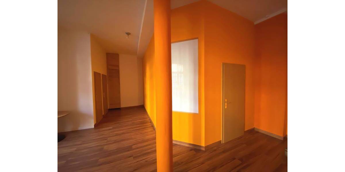 Gewerbeobjekt Plauen Stadtmitte - 2 Zimmer, 80 m&sup2;, 240&euro; | Angebot:25691956