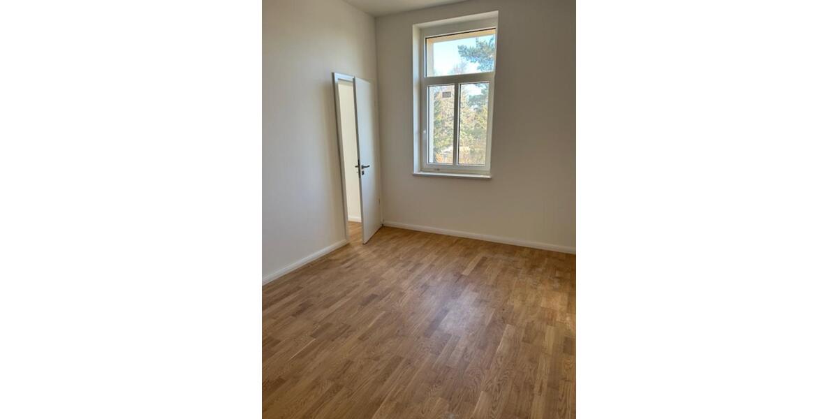 Etagenwohnung Plauen - 3 Zimmer, 87 m&sup2;, 740&euro; | Angebot:24604154