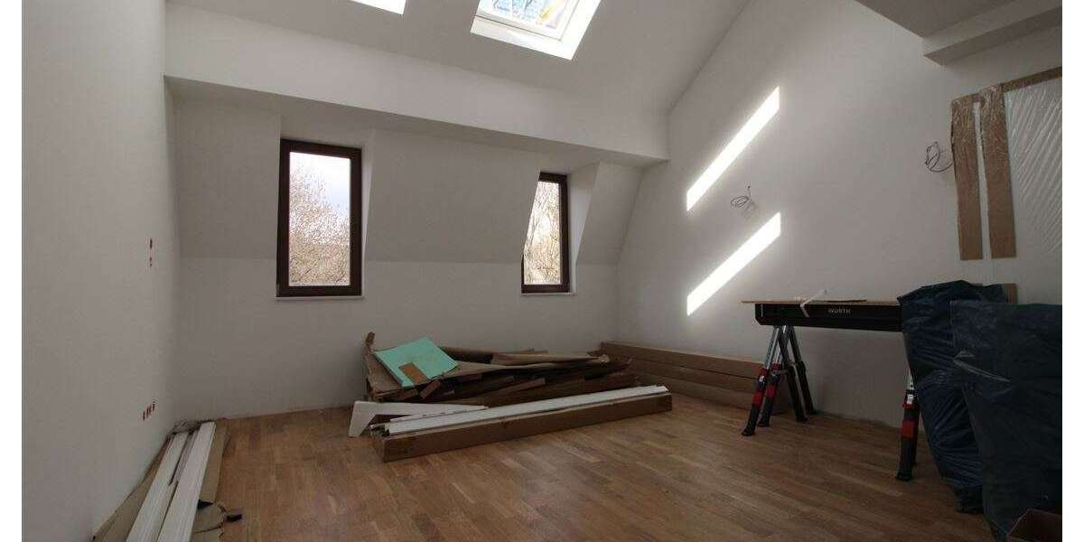 Etagenwohnung Plauen Bahnhofsvorstadt - 6 Zimmer, 154 m&sup2;, 925&euro; | Angebot:26800554