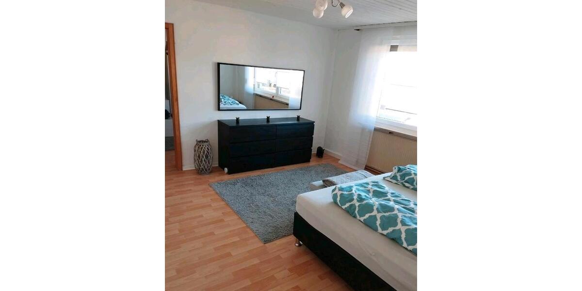 Doppelhaushälfte Rehau - 7 Zimmer, 200 m&sup2;, 289.000&euro; | Angebot:26254353