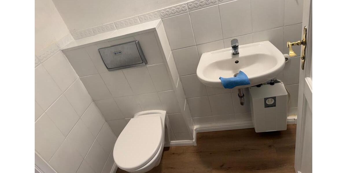 Etagenwohnung Hof Altstadt - 4 Zimmer, 130 m&sup2;, 900&euro; | Angebot:26290885