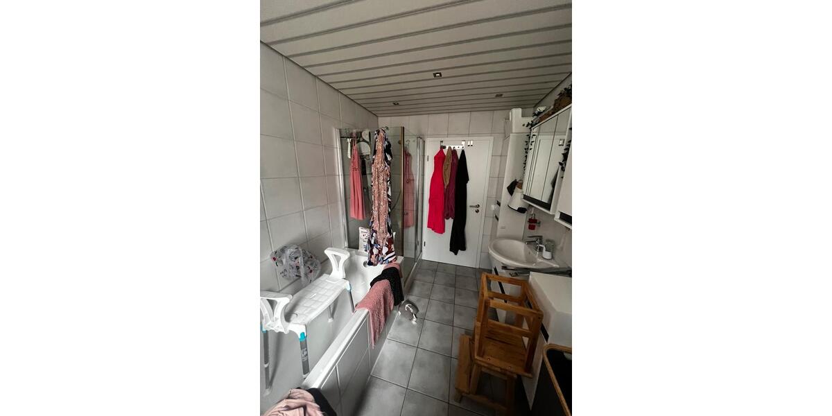 Etagenwohnung Hof Neuhof - 3.5 Zimmer, 93 m&sup2;, 289.000&euro; | Angebot:24812663