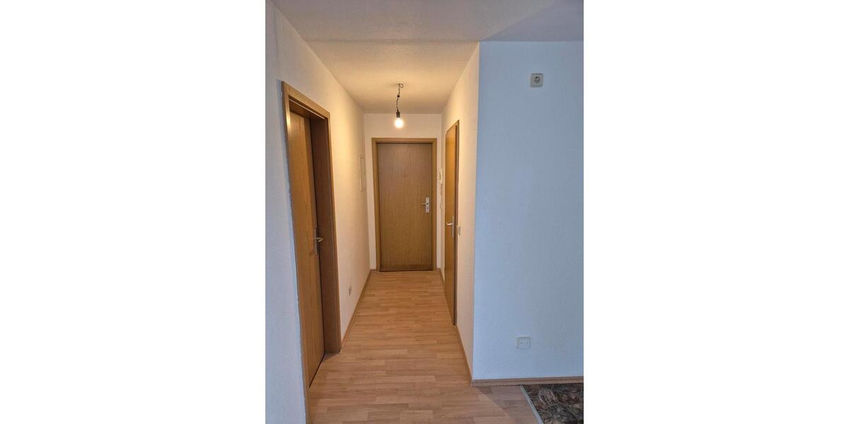 Dachgeschoßwohnung Plauen - 2 Zimmer, 39 m&sup2;, 390&euro; | Angebot:24444214