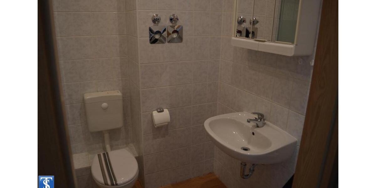 Etagenwohnung Plauen Bahnhofsvorstadt - 6 Zimmer, 132 m&sup2;, 700&euro; | Angebot:24212647