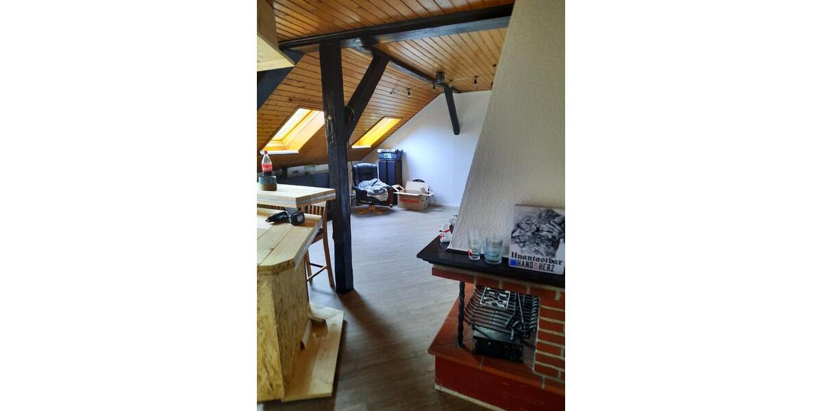 Dachgeschoßwohnung Hof Altstadt - 3 Zimmer, 78 m&sup2;, 529&euro; | Angebot:25086743