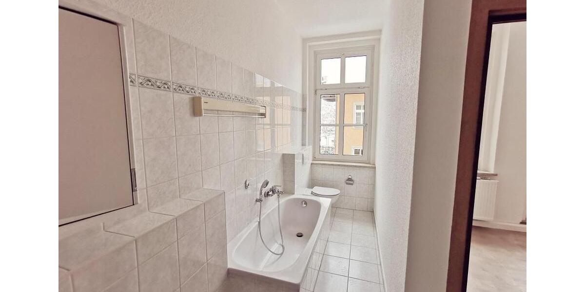 Etagenwohnung Bad Elster - 3 Zimmer, 90 m&sup2;, 675&euro; | Angebot:13775792