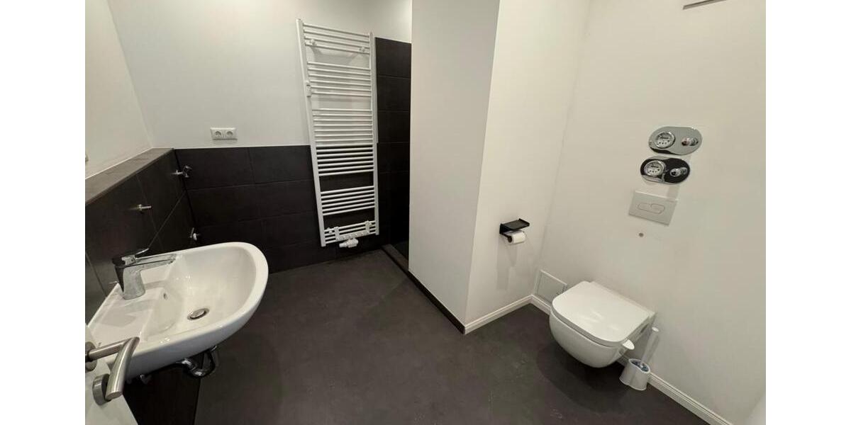 Etagenwohnung Hof Altstadt - 4.5 Zimmer, 100 m&sup2;, 850&euro; | Angebot:26000190