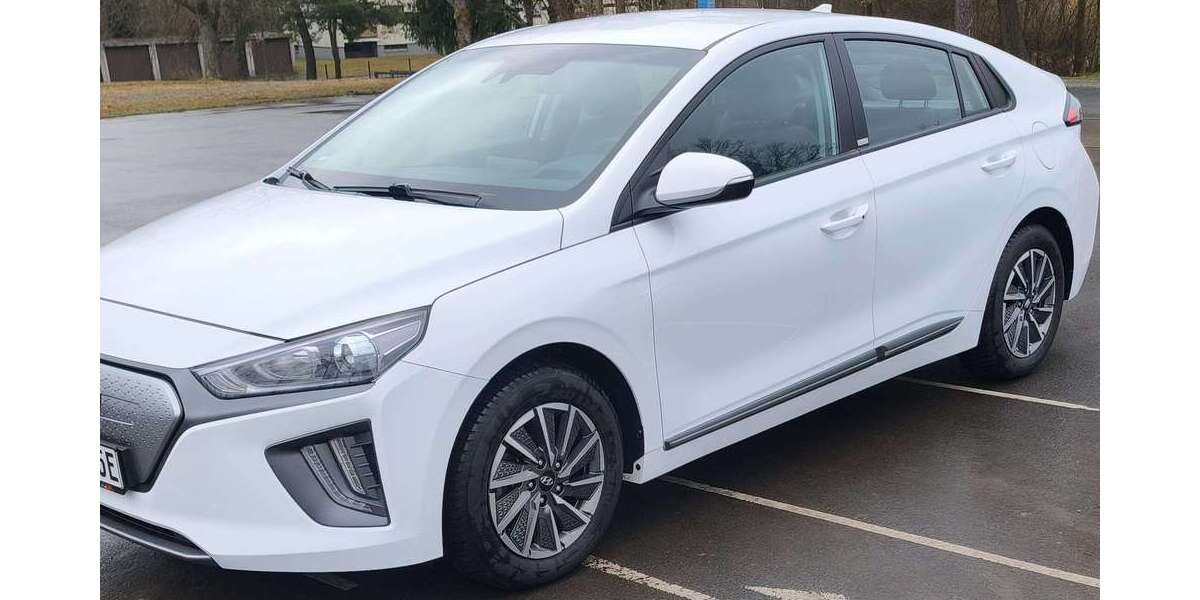 Hyundai IONIQ 20.000 km 17.990 &euro; Kirchenlamitz, St 95158