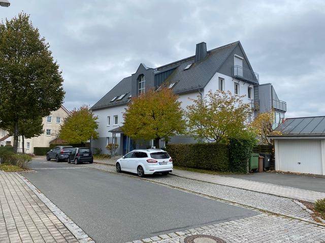 Etagenwohnung Konradsreuth - 3.5 Zimmer, 87 m&sup2;, 690&euro; | Angebot:26635425