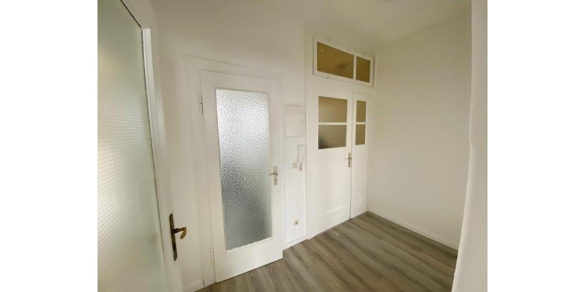 Etagenwohnung Plauen Bahnhofsvorstadt - 2 Zimmer, 61 m&sup2;, 305&euro; | Angebot:23817174
