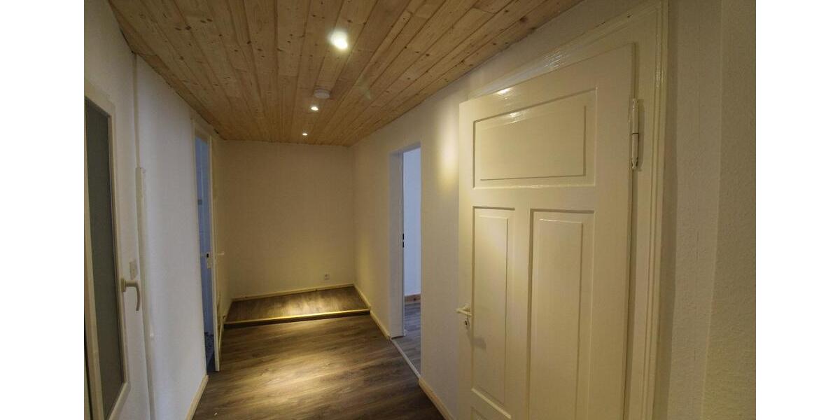 Etagenwohnung Plauen Bahnhofsvorstadt - 2 Zimmer, 64 m&sup2;, 290&euro; | Angebot:26597866