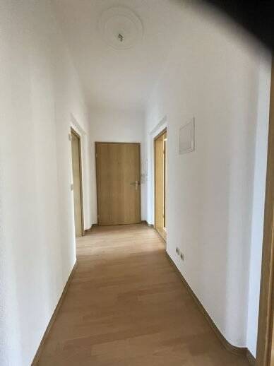 Etagenwohnung Plauen Stadtmitte - 3 Zimmer, 71 m&sup2;, 320&euro; | Angebot:25674920