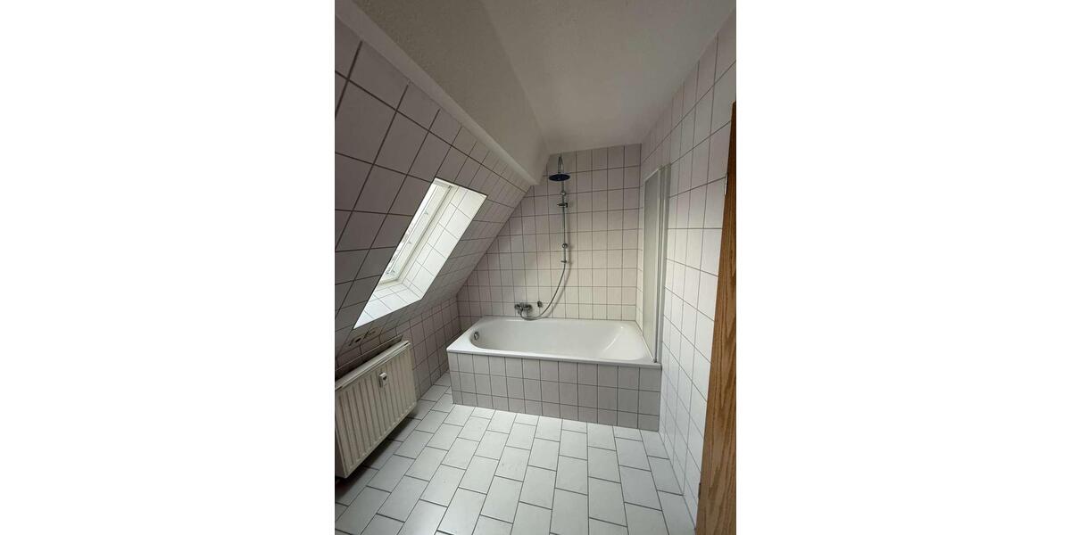 Etagenwohnung Plauen Altstadt - 3.5 Zimmer, 73 m&sup2;, 438&euro; | Angebot:24421981