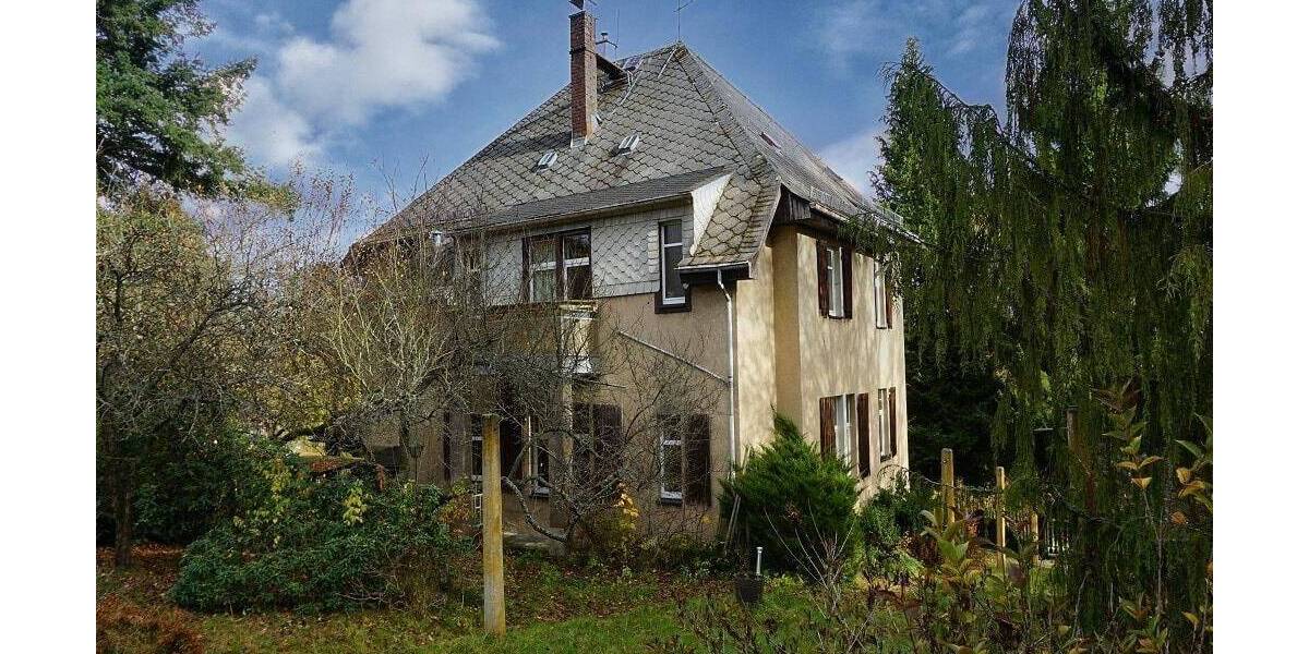 Mehrfamilienhaus, Wohnhaus Adorf - 8 Zimmer, 200 m&sup2;, 121.000&euro; | Angebot:25997740