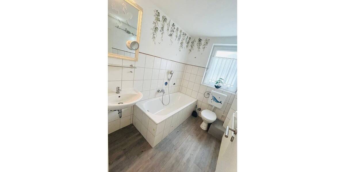 Einfamilienhaus Döhlau - 6 Zimmer, 195 m&sup2;, 270.000&euro; | Angebot:26085271