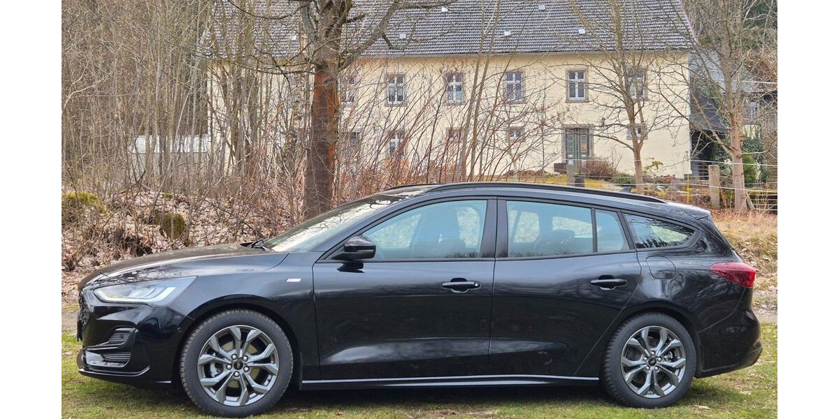 Ford Focus 27.164 km 21.890 &euro; Röslau 95195