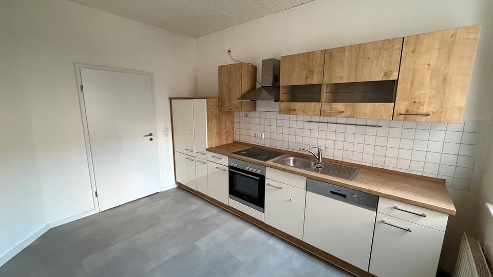 Etagenwohnung Hof Altstadt - 3 Zimmer, 85 m&sup2;, 680&euro; | Angebot:26101740