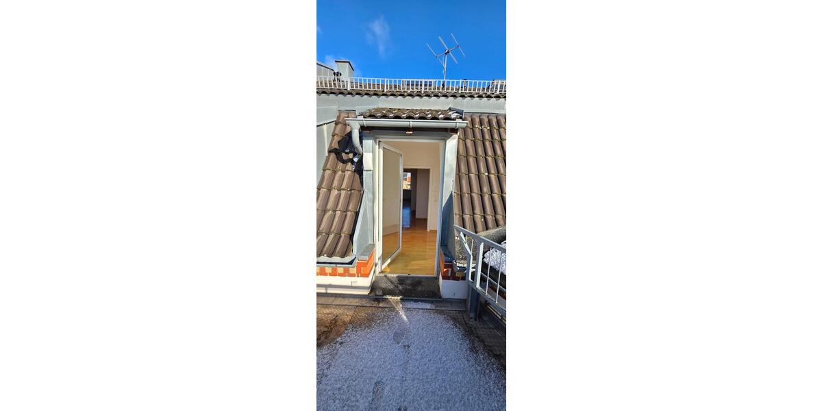 Maisonettenwohnung Plauen Bahnhofsvorstadt - 2 Zimmer, 60 m&sup2;, 350&euro; | Angebot:25219446