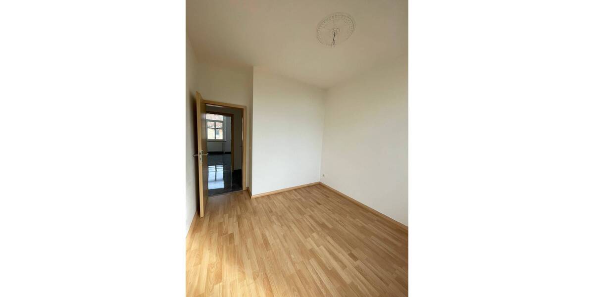 Etagenwohnung Plauen Haselbrunn - 3 Zimmer, 55 m&sup2;, 250&euro; | Angebot:25731864