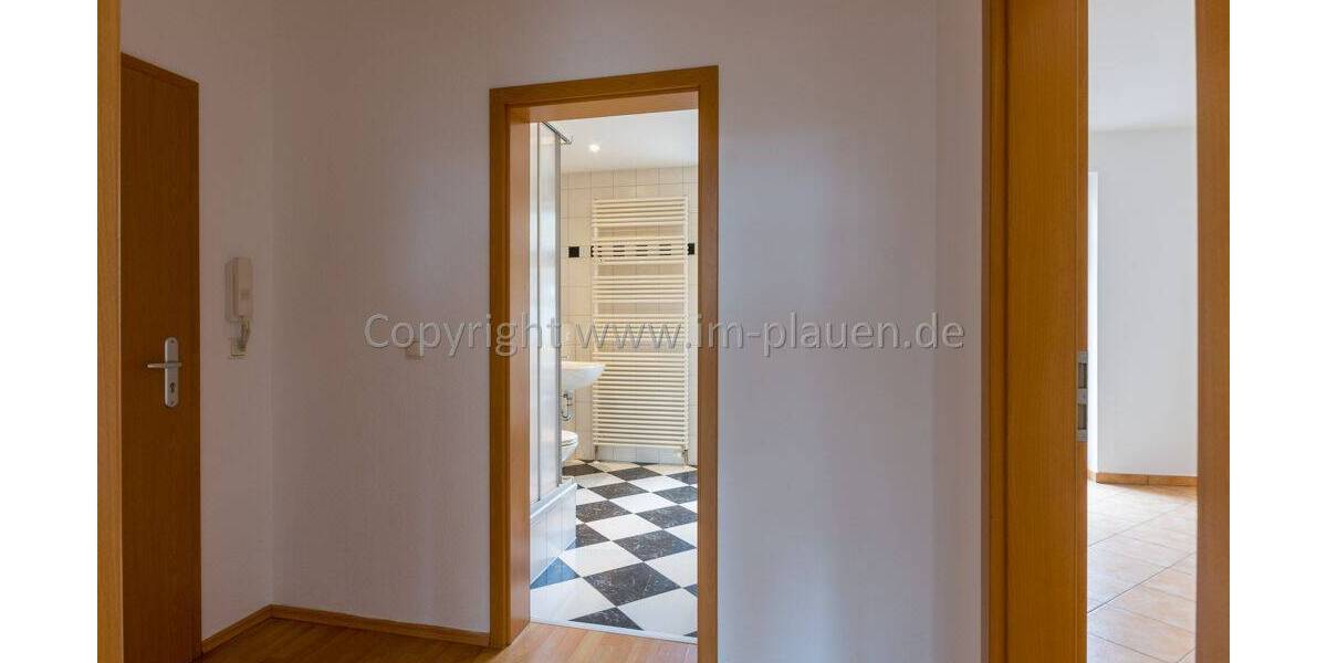 Etagenwohnung Plauen Stadtmitte - 2 Zimmer, 56 m&sup2;, 315&euro; | Angebot:25694436