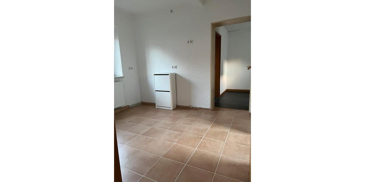 Einfamilienhaus Röslau - 7 Zimmer, 130 m&sup2;, 150.000&euro; | Angebot:26063753