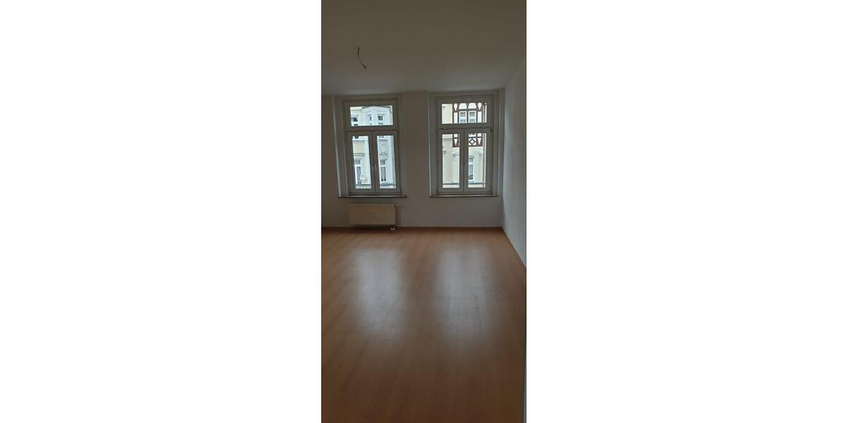 Etagenwohnung Plauen Bahnhofsvorstadt - 3 Zimmer, 97 m&sup2;, 520&euro; | Angebot:26041893