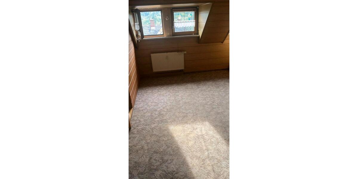 Etagenwohnung Rosenthal am Rennsteig - 4 Zimmer, 109 m&sup2;, 530&euro; | Angebot:26636670