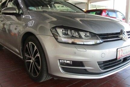 VW Golf 143.108 km 8.990 &euro; Hof 95032