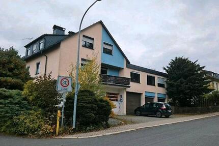 Haus Helmbrechts - 14 Zimmer, 281 m&sup2;, 264.000&euro; | Angebot:17803791