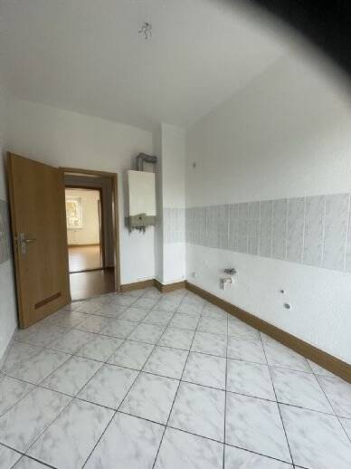 Etagenwohnung Plauen Stadtmitte - 3 Zimmer, 71 m&sup2;, 320&euro; | Angebot:25674920