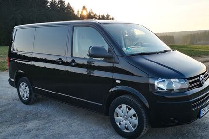 VW T5 Multivan 218.200 km 18.300 &euro; Rehau 95111