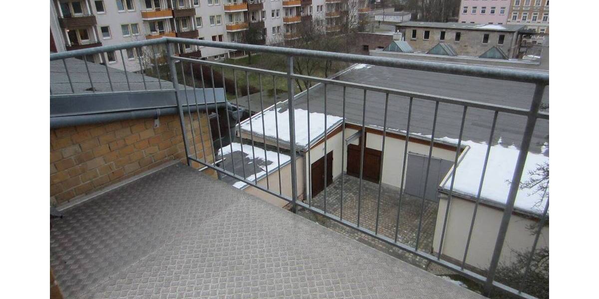 Etagenwohnung Plauen Stadtmitte - 2 Zimmer, 64 m&sup2;, 355&euro; | Angebot:25735507