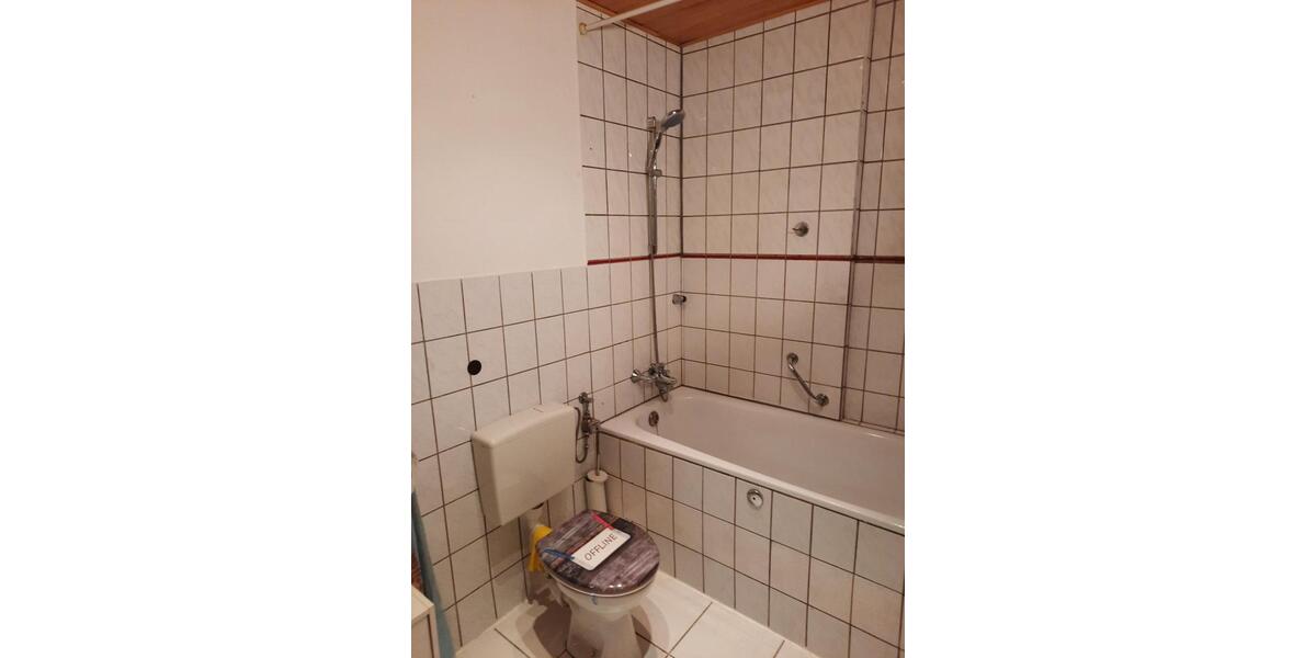 Dachgeschoßwohnung Hof Altstadt - 3 Zimmer, 78 m&sup2;, 529&euro; | Angebot:25086743