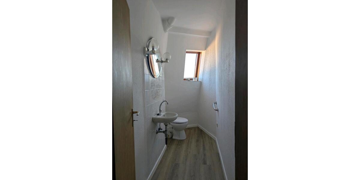 Mehrfamilienhaus, Wohnhaus Hof Christiansreuth - 17 Zimmer, 289 m&sup2;, 309.000&euro; | Angebot:25964683