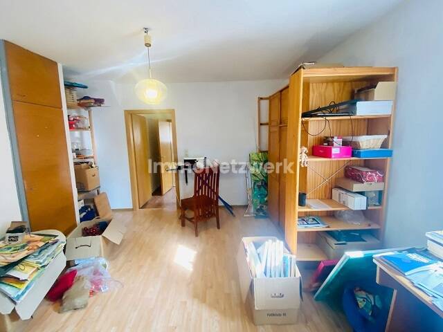 Einfamilienhaus Kirchenlamitz Hohenbuch - 5 Zimmer, 130 m&sup2;, 59.000&euro; | Angebot:25710472
