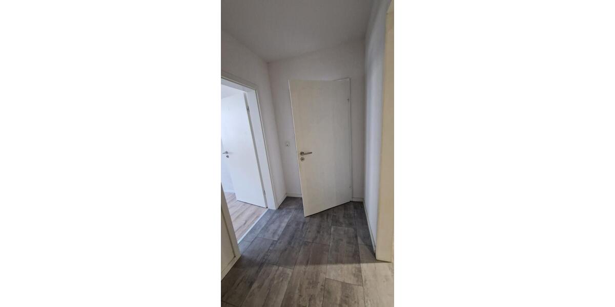 Etagenwohnung Lichtenberg - 3 Zimmer, 74 m&sup2;, 500&euro; | Angebot:25281016