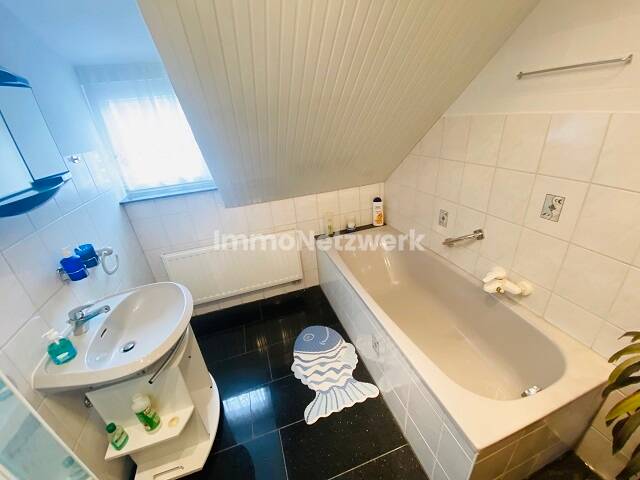 Mehrfamilienhaus, Wohnhaus Schönwald - 9 Zimmer, 192 m&sup2;, 220.000&euro; | Angebot:25715456