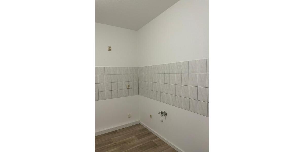 Etagenwohnung Plauen Altstadt - 3 Zimmer, 60 m&sup2;, 240&euro; | Angebot:26001988