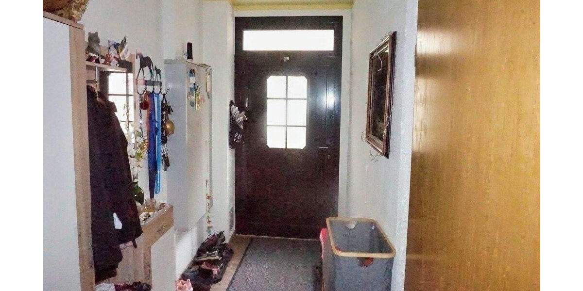 Reihenmittelhaus Oelsnitz - 5 Zimmer, 146 m&sup2;, 195.000&euro; | Angebot:25686107