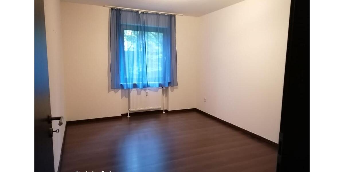 Erdgeschoßwohnung Münchberg - 3 Zimmer, 65 m&sup2;, 120.000&euro; | Angebot:26984124