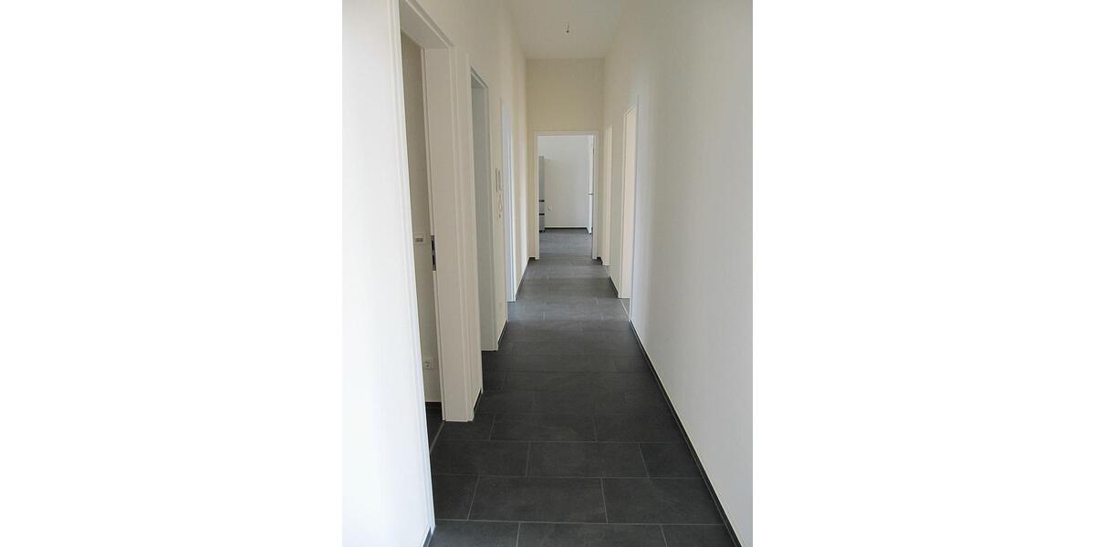 Etagenwohnung Markneukirchen - 5 Zimmer, 139 m&sup2;, 1.200&euro; | Angebot:25487030