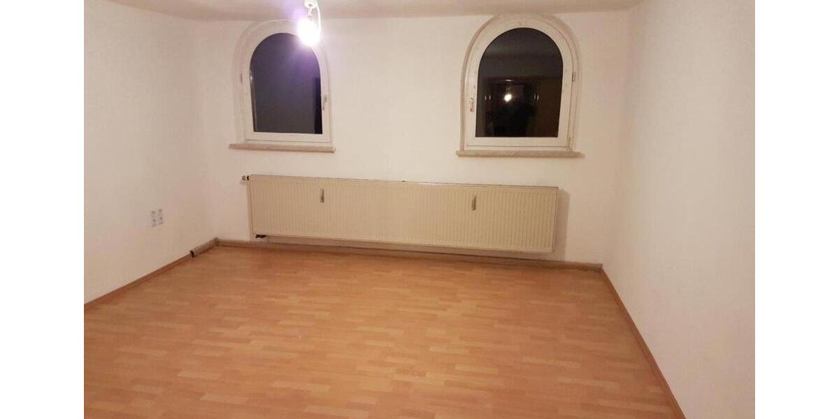 Dachgeschoßwohnung Schönwald - 5 Zimmer, 80 m&sup2;, 500&euro; | Angebot:24306940