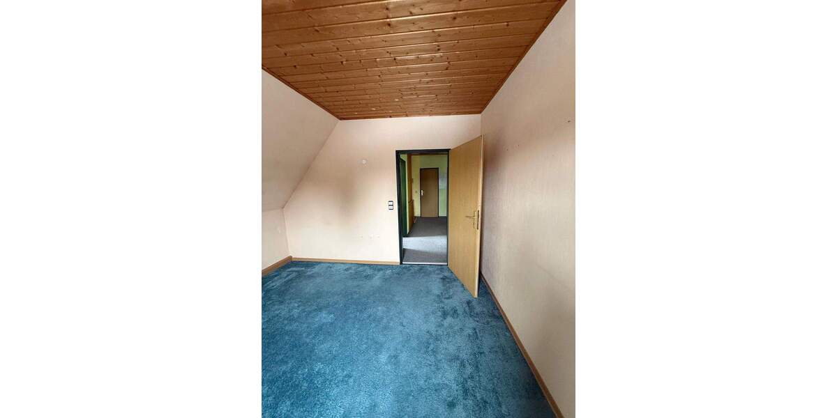 Mehrfamilienhaus, Wohnhaus Nordhalben - 6 Zimmer, 169 m&sup2;, 750&euro; | Angebot:25665892