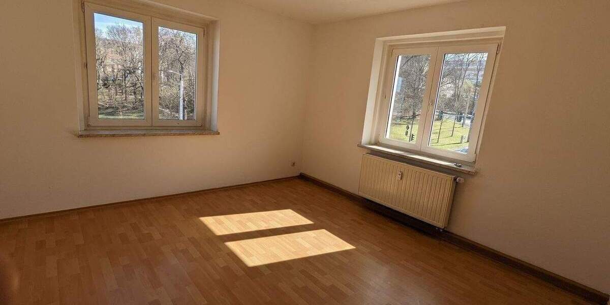 Etagenwohnung Plauen Ostvorstadt - 2 Zimmer, 59 m&sup2;, 280&euro; | Angebot:26128128