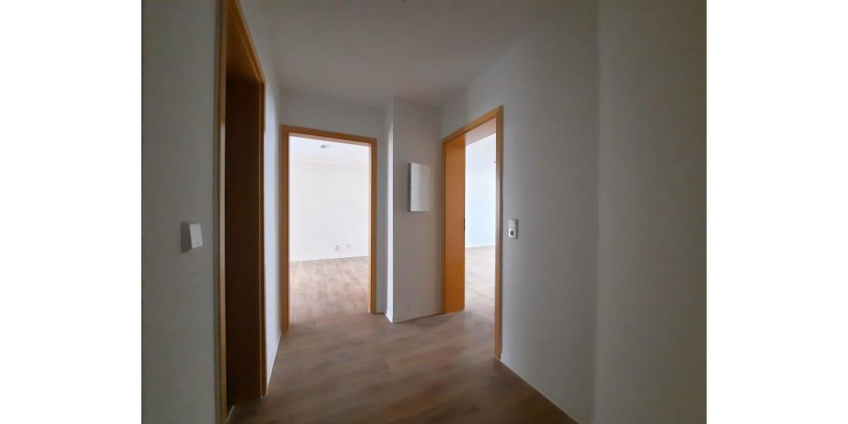 Dachgeschoßwohnung Plauen Bahnhofsvorstadt - 2 Zimmer, 54 m&sup2;, 261&euro; | Angebot:26020230