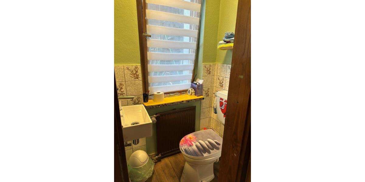 Schönes Einfamilienhaus mit Wintergarten, Salzwasserpool, Blockheizkraftwerk usw. - Einfamilienhaus Saalburg-Ebersdorf Ebersdorf | Angebot:23713363