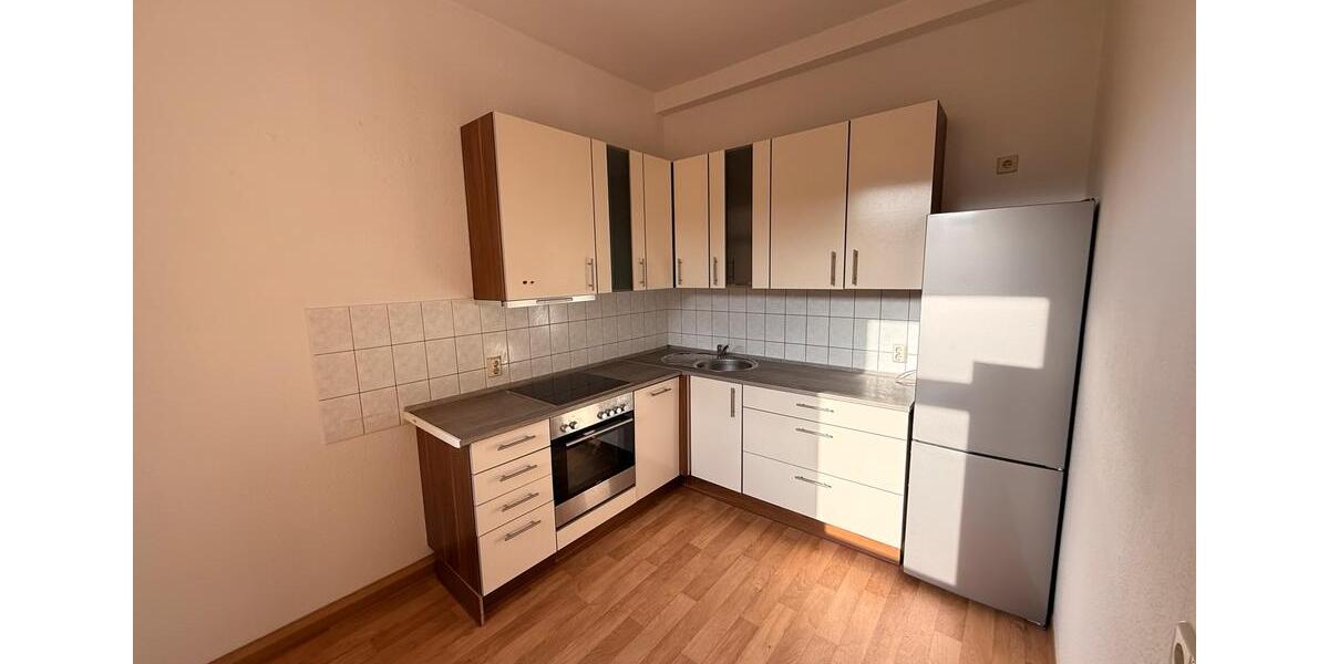 Etagenwohnung Plauen Bahnhofsvorstadt - 3 Zimmer, 67 m&sup2;, 370&euro; | Angebot:25538958