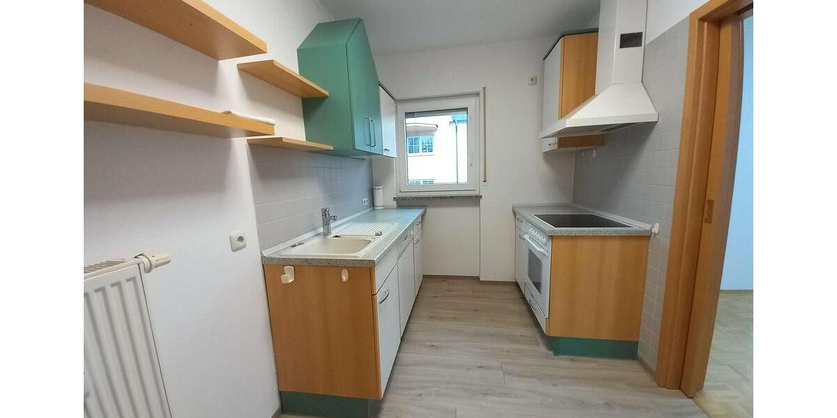 Etagenwohnung Hof Altstadt - 3 Zimmer, 100 m&sup2;, 890&euro; | Angebot:25257305