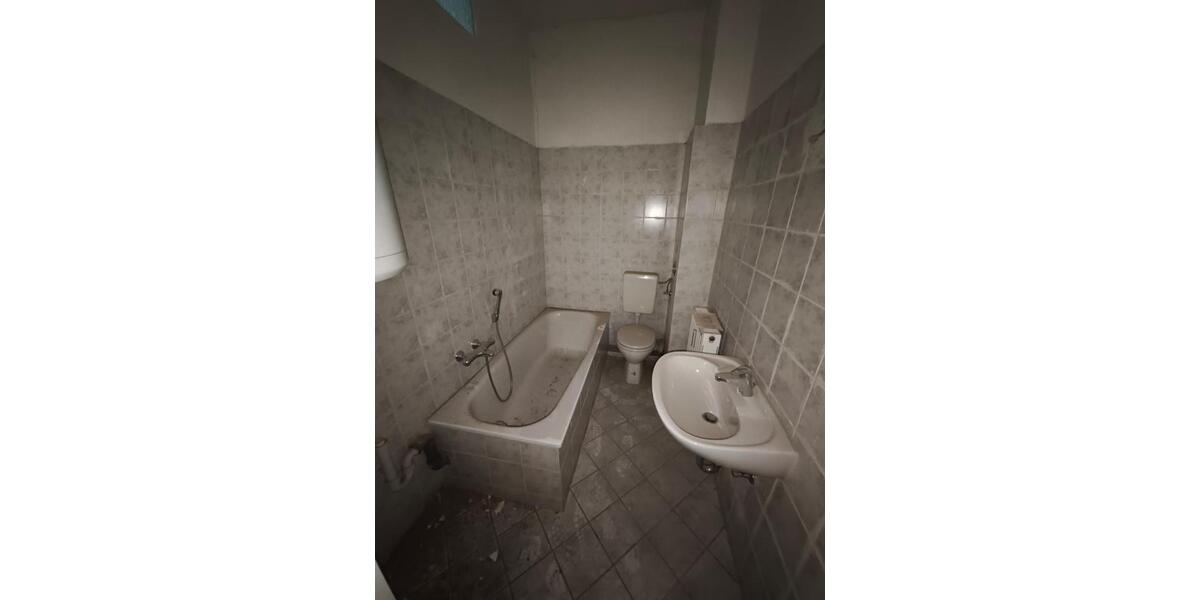 Etagenwohnung Hof Christiansreuth - 5 Zimmer, 105 m&sup2;, 700&euro; | Angebot:26444250