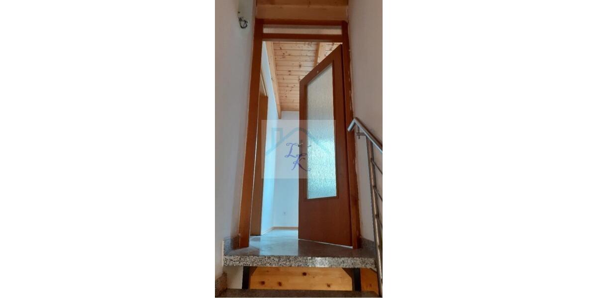 Maisonettenwohnung Röslau - 6 Zimmer, 180 m&sup2;, 950&euro; | Angebot:22921559